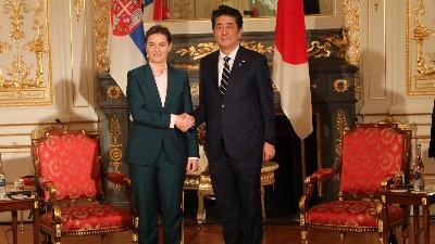 Ana Brnabić se sastala sa japanskim premijerom Ana Brnabić se sastala sa japanskim premijerom