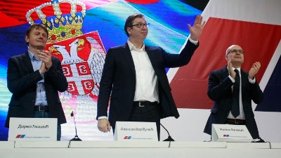 Vučić: Koga briga za diplomu, bitno je znanje