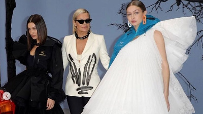 Ono kada mama zaseni ćerke supermodele Ono kada mama zaseni ćerke supermodele